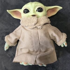 Star Wars Green Yoda Plush with‎ Tan Coat